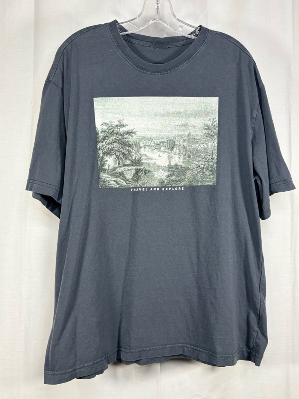 EUC H&M Travel and Explore Graphic Tee Cotton in Dusty Blue Size L
